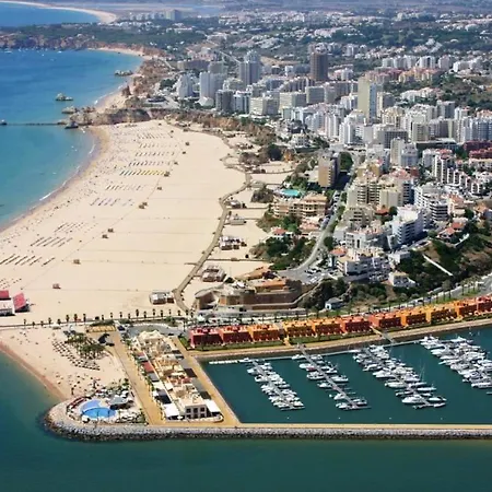 Апартаменты Da Rocha *